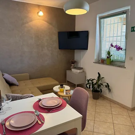 Ulika - 3 For 4 Persons Appartement Pula