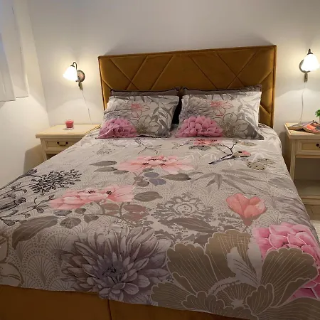 Apartment Ulika - 3 For 4 Persons *