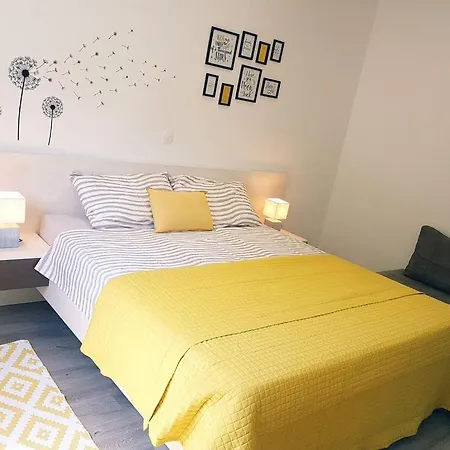 Ulika - 3 For 4 Persons Apartmán Pula