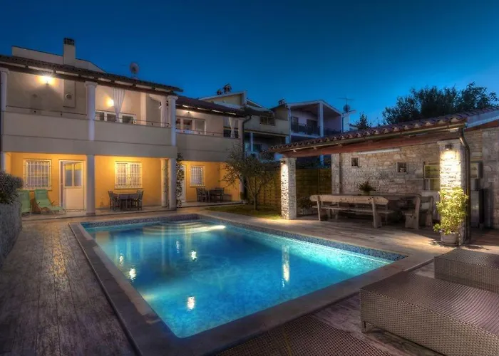 Apartment Ulika - 3 For 4 Persons Pula