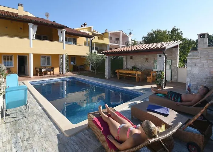 Ulika - 3 For 4 Persons *