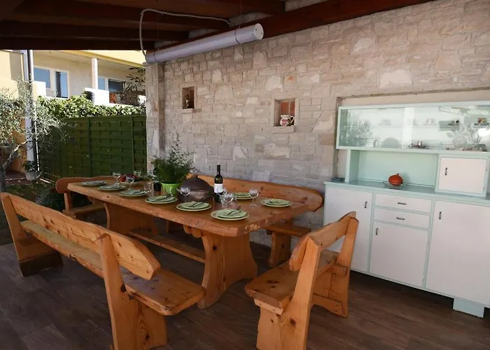 Ulika - 3 For 4 Persons Apartament *