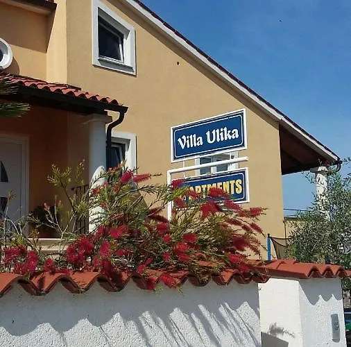 Ulika - 3 For 4 Persons * Pula