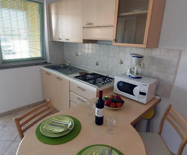 Ulika - 3 For 4 Persons