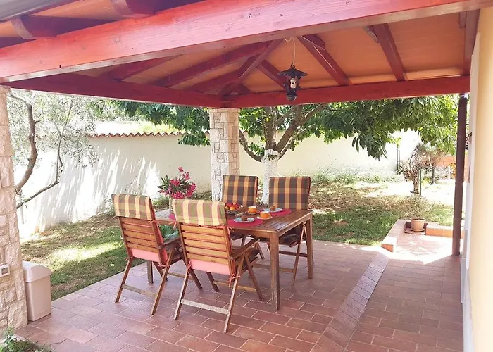 Ulika - 3 For 4 Persons Appartement Pula