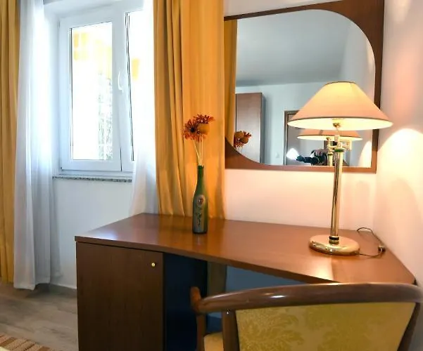 Ulika - 3 For 4 Persons プーラ