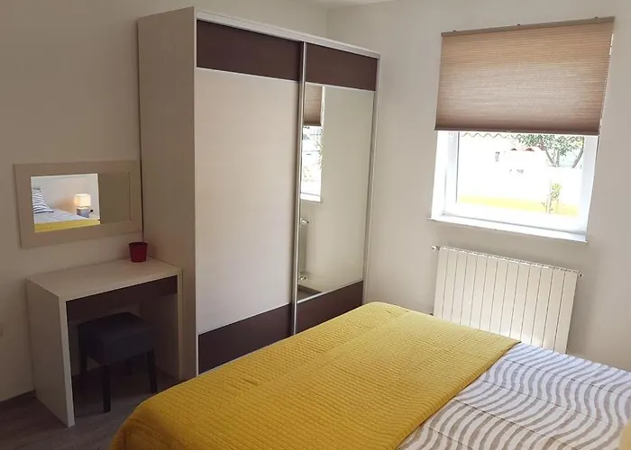 Ulika - 3 For 4 Persons